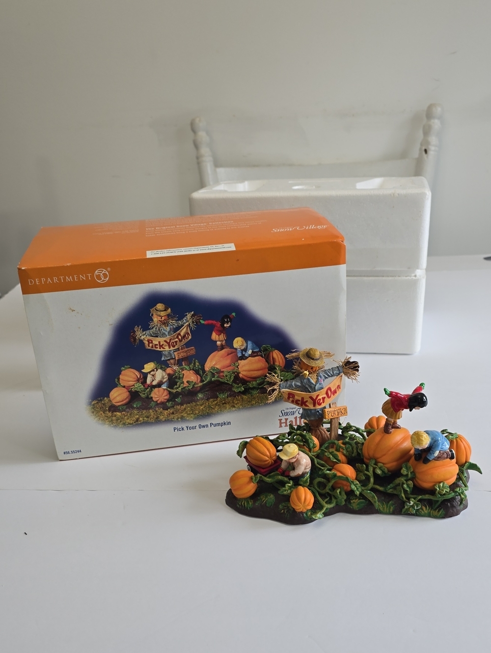 Department 56 2003 Original Snow Village Halloween Pick Your Own Pumpkin